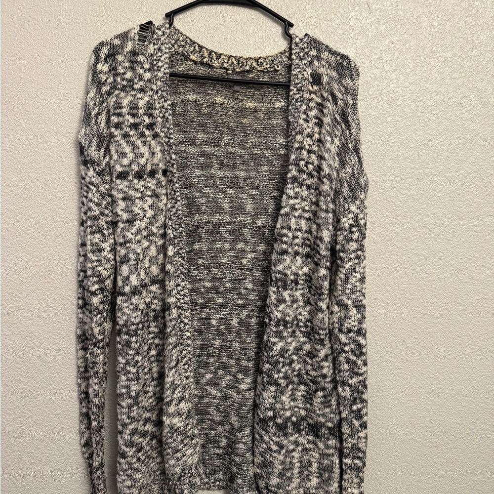 Charlotte Russe Black and White Patterned Cardigan